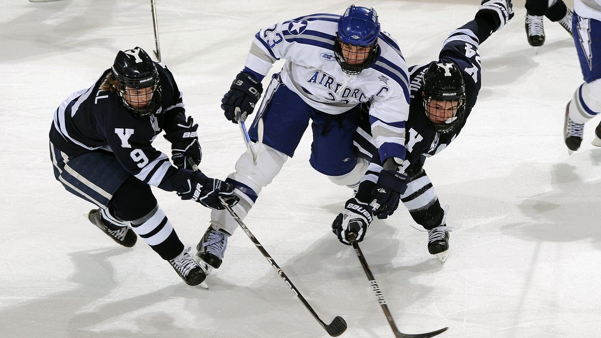 九游娱乐(jiuyou)官方网站-关键球是否仍应交给经验老将，关键球什么意思