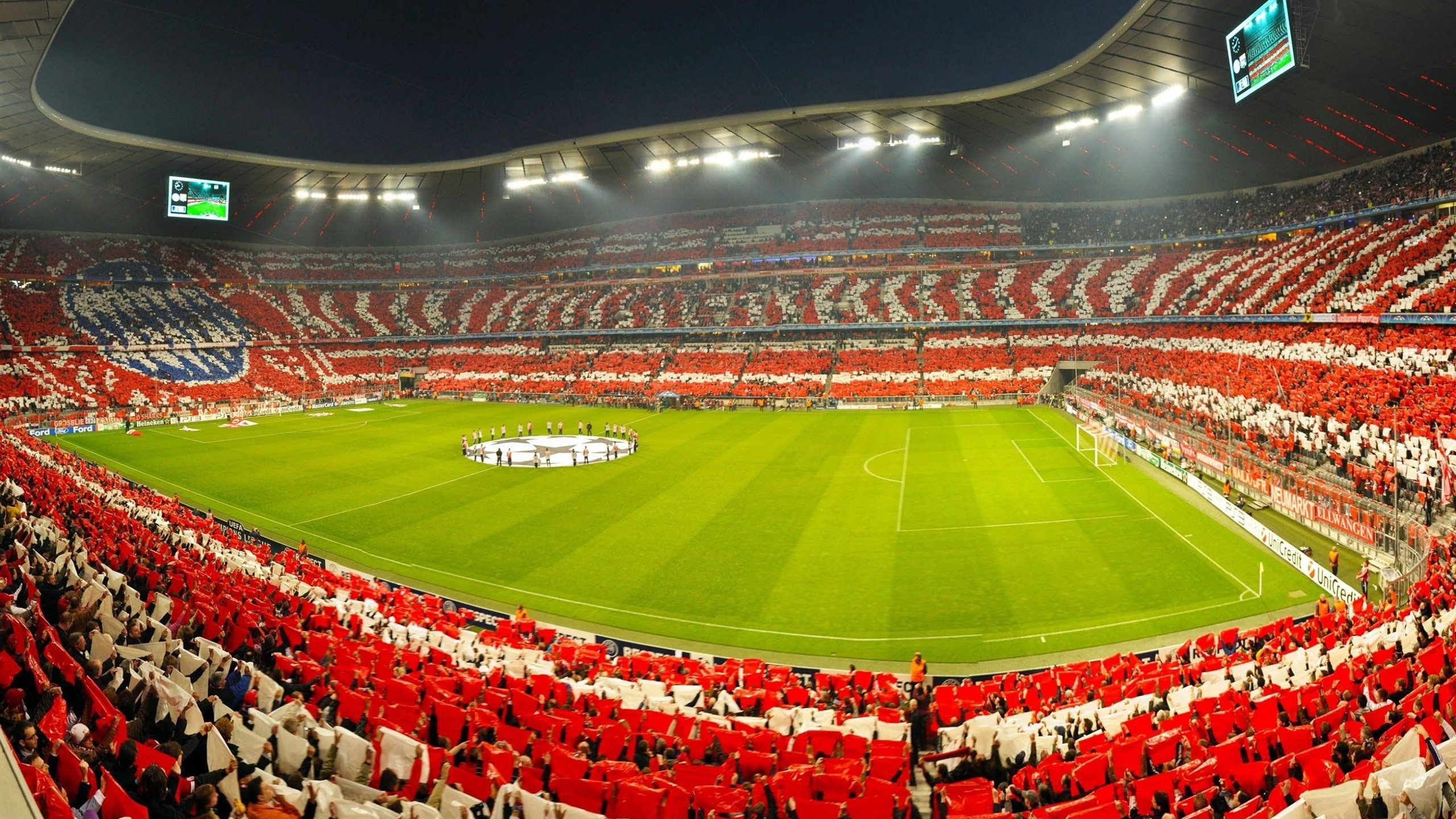 九游娱乐(jiuyou)官方网站-德甲攻势狂飙：攻防快节奏，场面火爆，德甲打法